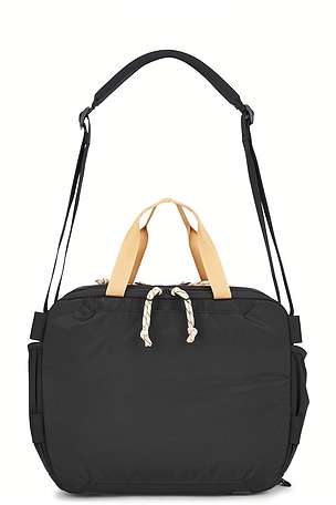 TOPO DESIGNS Mountain Cross Bag in Black