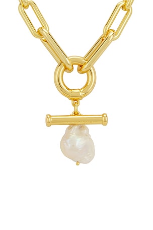 Timeless Pearly Pearl Pendant Chain Necklace