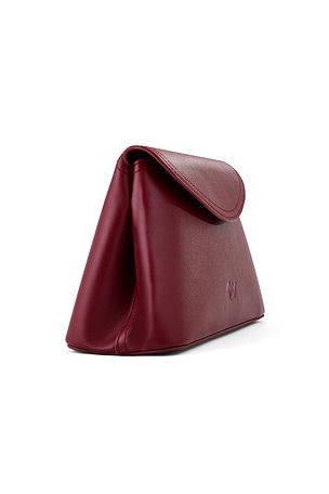 Tilt Beauty The Clutch