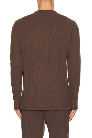 TravisMathew Souvenir Stand Sweater in Brown