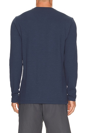 TravisMathew Cloud Waffle Crew Long Sleeve Tee in Blue. Size M. Also