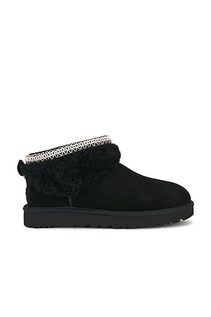 Classic Ultra Mini Maxi Curly Boot UGG
