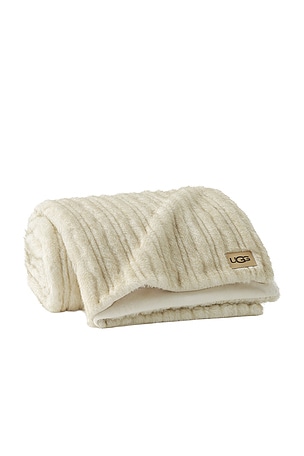 Jennis Throw UGG Home