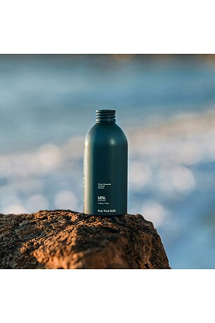 Uni Skin Shield Body Wash Refill in Beauty: NA