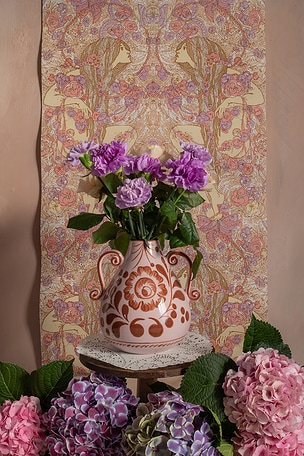 Vaisselle Amphora Vase in Beauty: Multi