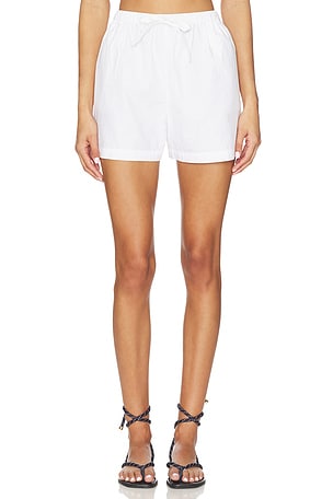 Short Parker vitamin A