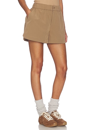 Varley short de tiro medio nila en color Topo