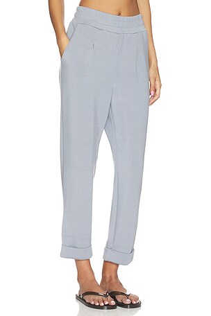 Varley The Rolled Cuff Pant in Slate