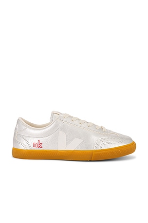 x NK Volley Sneaker Veja