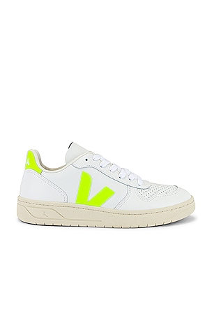 Veja SNEAKERS V 10 en Extra White Jaune Fluo REVOLVE