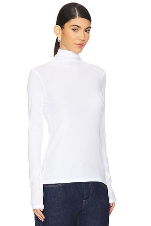 Vince Essential Long Sleeve Turtleneck in White