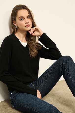 Casual V Neck Top Vince