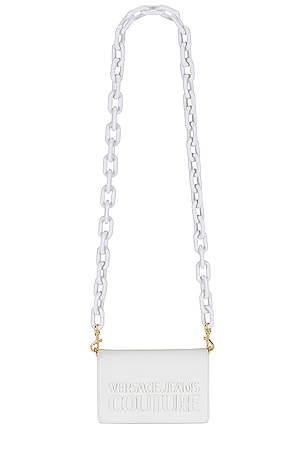 Versace Jeans Couture BOLSO en White REVOLVE