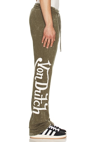 Von Dutch Stacked Flare Leg Joggers in Green. Size XL/1X. Also