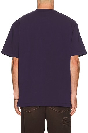 vowels Blur Tee in Navy