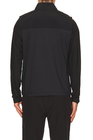 Vuori chaleco sunday element en color negro