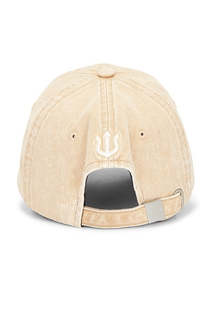 VERUTUM Lettering Denim Cap in Beige