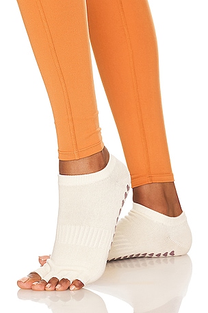 5 Toe Ankle Grip Sock WellBeing + BeingWell