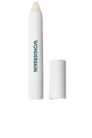 Wonder Blading 3-in-1 Lip Scrub Wonderskin