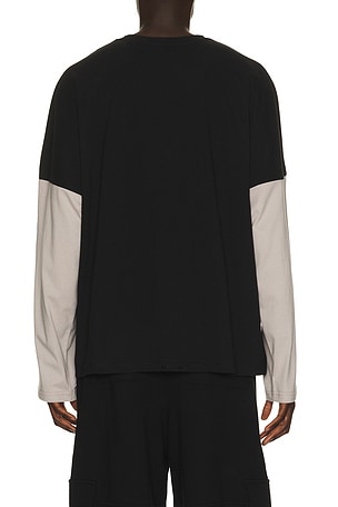 WE11DONE Crayon Multi Logo Long-Sleeved T-Shirt in Black