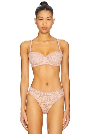 Lace Underwire Bandeau Wolford