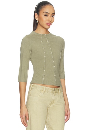 With jean monet top en color verde oliva