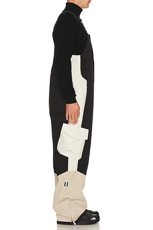 Whitespace 2L Insulated Cargo Bib Pants in Plaza Taupe, Black Onyx, & Bone. Size XXL/2X. Also