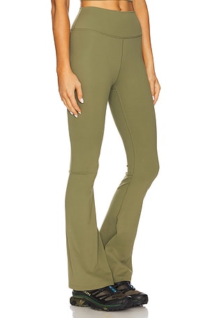 WeWoreWhat Bootcut Leggings in Olive