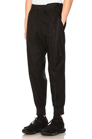 Y-3 Y-3 パンツ - Black | REVOLVE