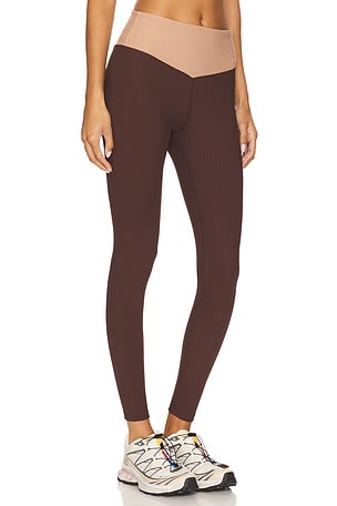 YEAR OF OURS Ribbed Two Tone Dip Legging in Chocolate. Size XL. Also