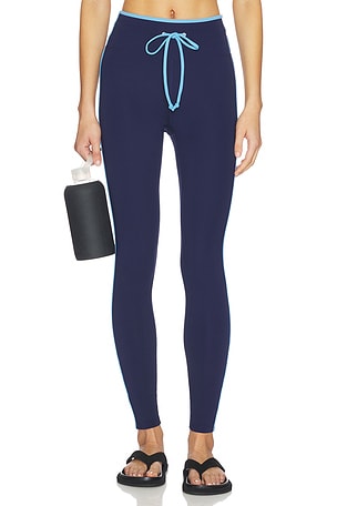 YEAR OF OURS Sport Sprint Legging in Navy,Blue