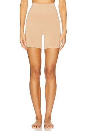 Ultralight Shaping Slip Short Yummie