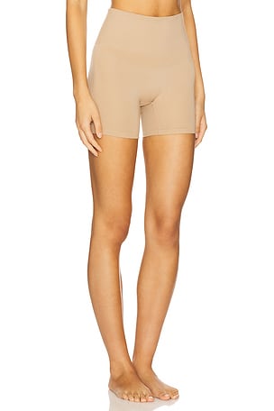 Yummie Isla Shaping Short in Nude. Size S/M. Also