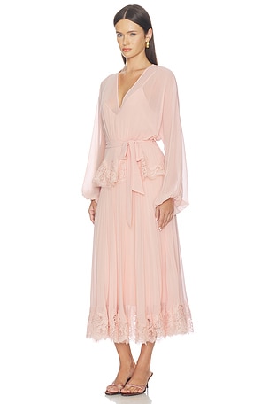 Zimmermann pleated lace midi dress en color penk size 4 / XL (also en 0 / XS, 1 / S, 2 / M, 3 / L).