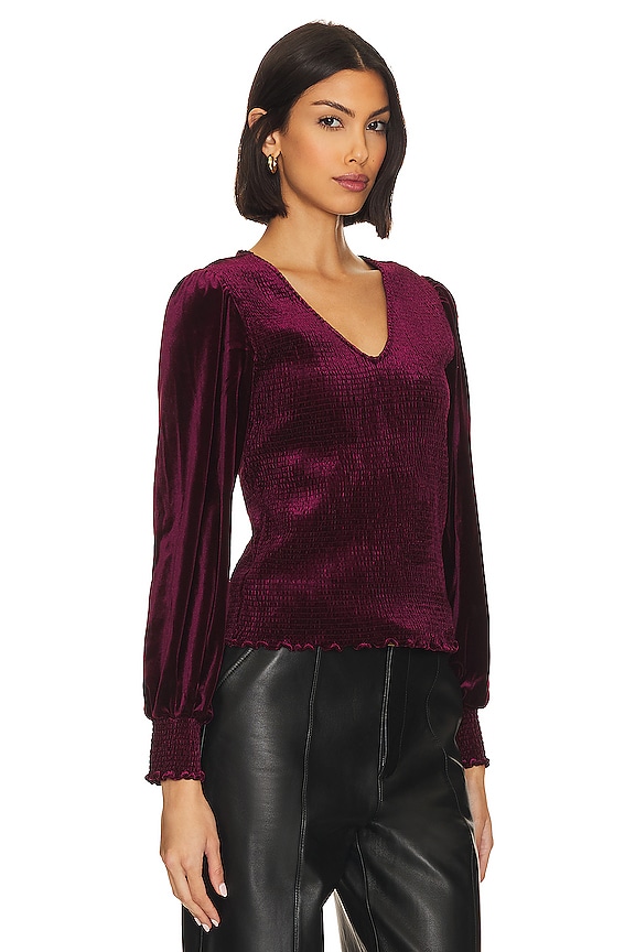 view 2 of 4 ТОП С ДЛИННЫМ РУКАВОМ, СО СБОРКОЙ И V-ОБРАЗНЫМ ВЫРЕЗОМ in Port