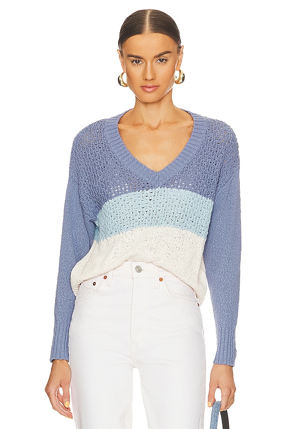 525 Popcorn Pullover in Peri Multi | REVOLVE