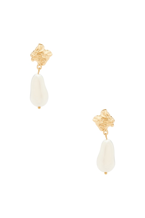 view 1 of 2 PENDIENTES LARGOS PEARL in Gold & Pearl