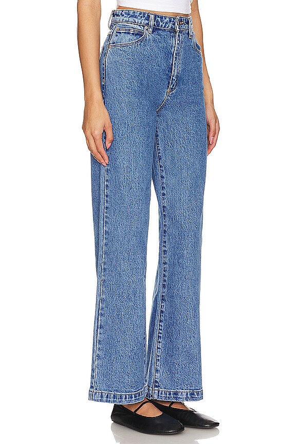 view 2 of 4 PIERNA ANCHA A 94 HIGH & WIDE in Debbie