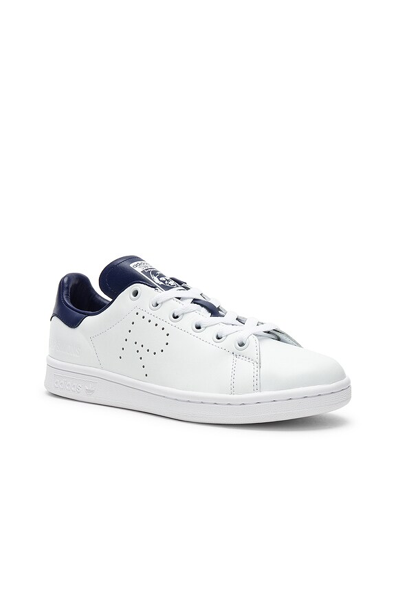 view 2 of 6 ZAPATILLAS DEPORTIVAS STAN SMITH in FTW White & Night Sky