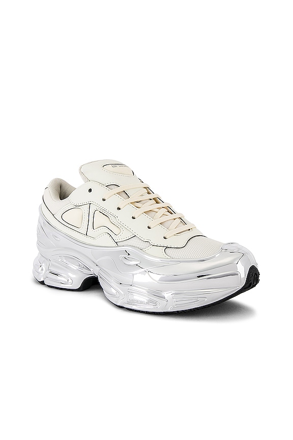 view 2 of 6 SNEAKERS OZWEEGO in White