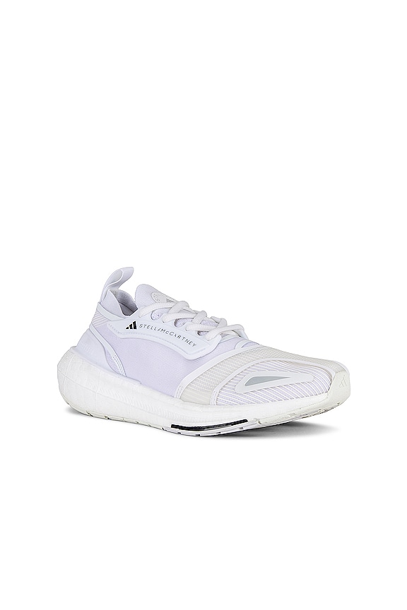 view 2 of 6 ZAPATILLA DEPORTIVA ULTRABOOST 23 in White & Off White