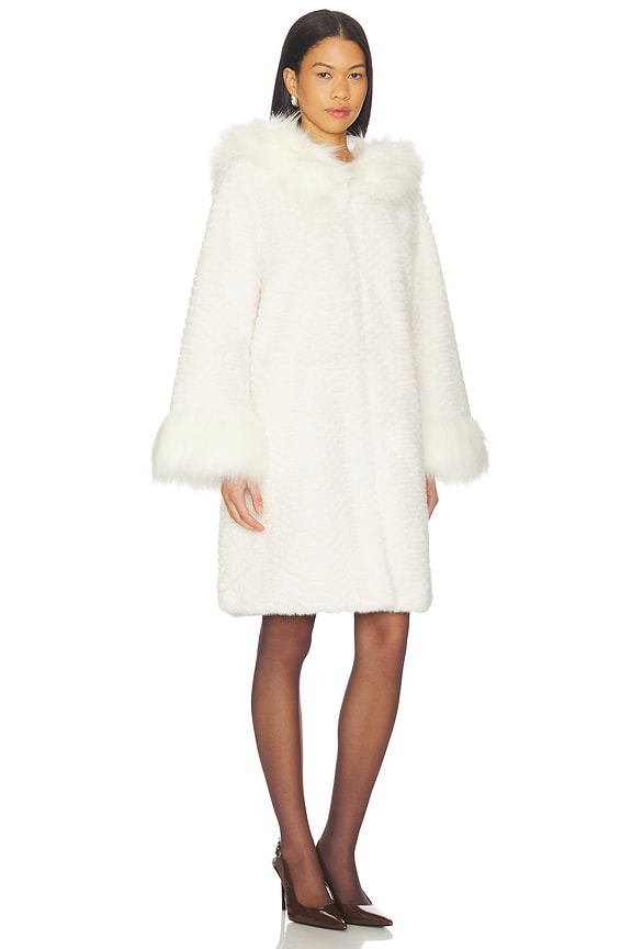 view 2 of 3 CECILA コート in Whisper White