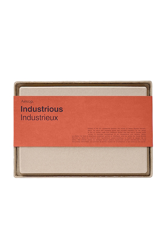 view 2 of 2 TRÍO PARA EL CUIDADO DE LAS MANOS INDUSTRIOUS in 