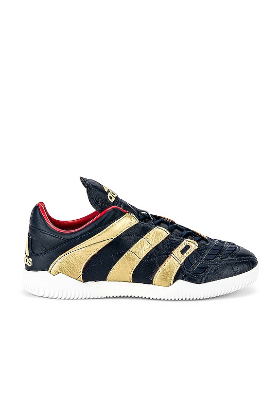 view 2 of 7 ZAPATILLA DEPORTIVA PREDATOR ACCELERATOR ZIDANE in Gold Metallic & Black