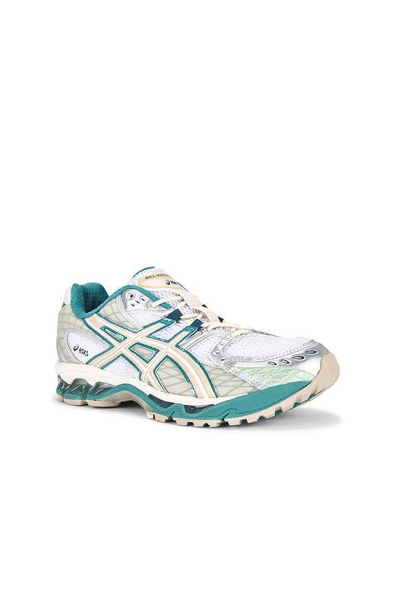 view 2 of 6 ZAPATILLAS DEPORTIVAS GEL-NIMBUS in White & Rainy Lake