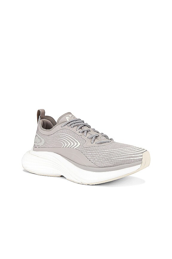 view 2 of 6 STREAMLINE 스니커즈 in Clay, Pristine, & White