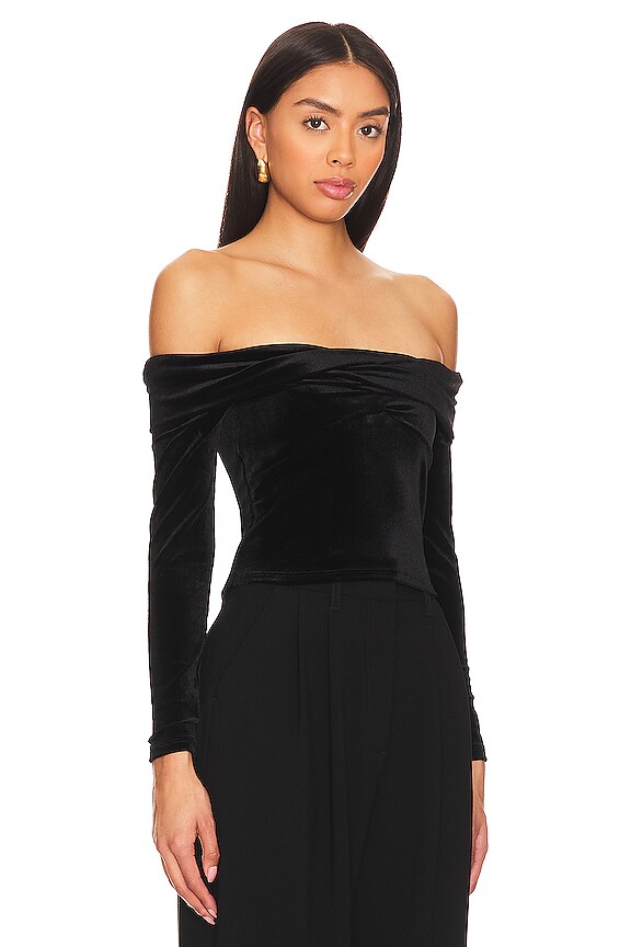 view 2 of 4 DELTA トップ in Black