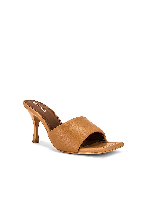 view 2 of 5 PUFFY 뮬 in Camel