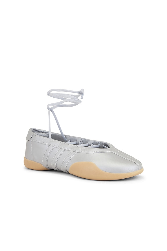 view 2 of 7 ZAPATILLAS DE BALLET TAEKWONDO MEI in Silver Metallic & Gum 3