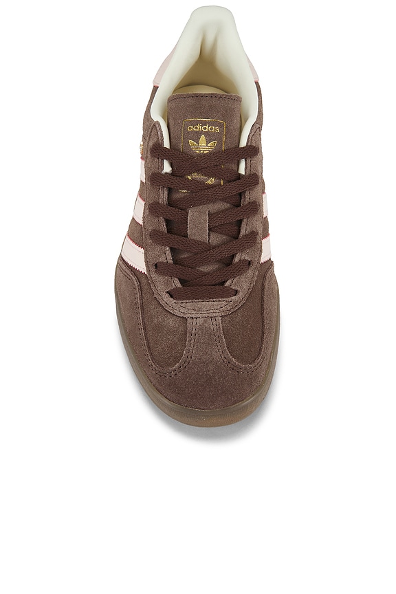 adidas Originals Gazelle Indoor Sneaker in Earth Strata, Wonder